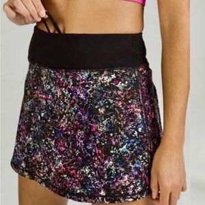 Lululemon Pace Rival Mid-Rise Skirt *Long
Floral Spray Multi 8